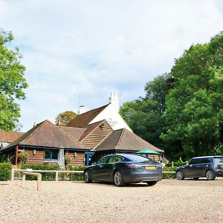 Cromwell Arms Country Pub With Rooms รอมซีย์ ภายนอก รูปภาพ